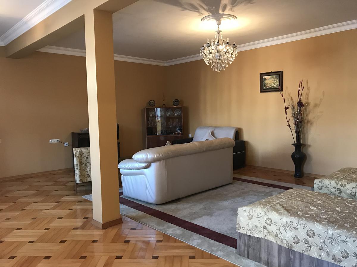 Guest House Kartvelishvili Batumi Zewnętrze zdjęcie